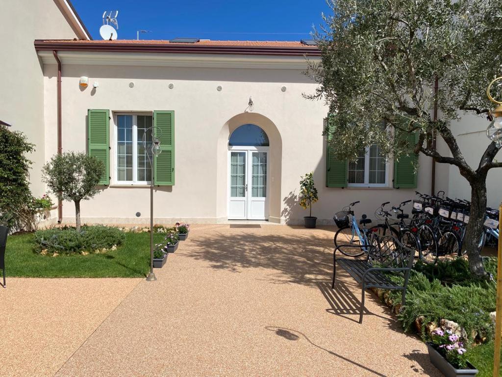 Bed and breakfast Villino Micol A Due Passi Dal Mare Marina Di Carrara